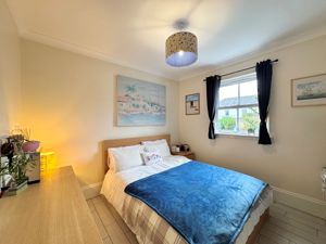 Photo 1- click for photo gallery